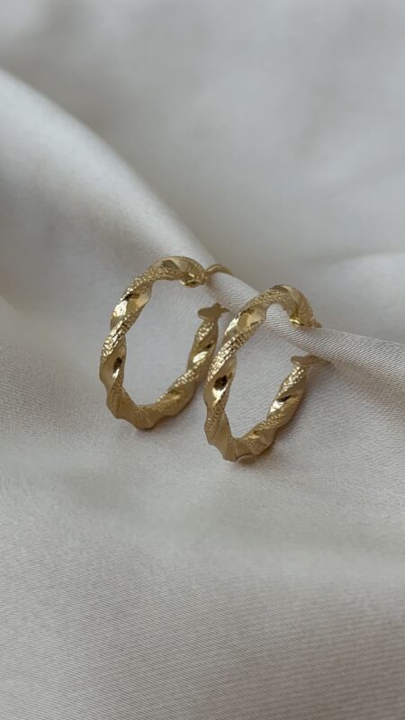 TWISTED TEXTURED HOOP EARRINGS